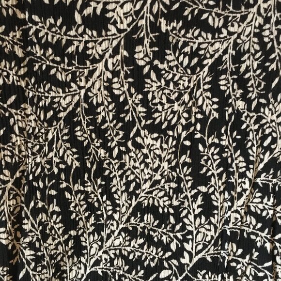 Outline Petite 90s Crepe Button Down Shirt - Picture 8 of 14